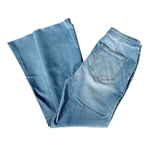 We The Free People Women's Sz 29 Just Float On Flare Bell Bottom Raw Hem Jeans - Picture 9 of 9